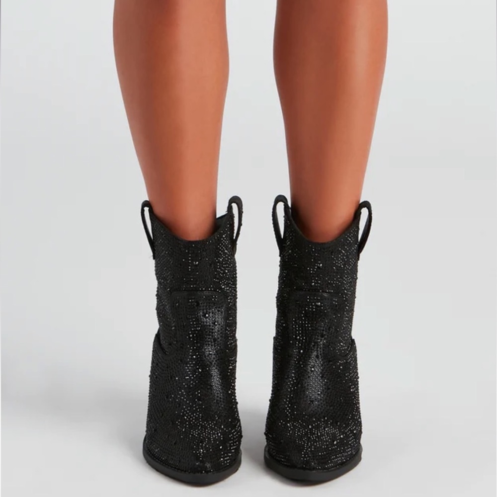 NEW Black Western Style Bedazzled Cowboy Ankle Boots - Picture 5 of 16